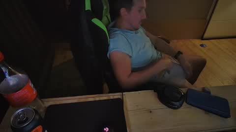 Snapshot of swaicy1990 chatting on October 24, 9:22 pm swaicy1990 online show from October 24, 9:22 pm