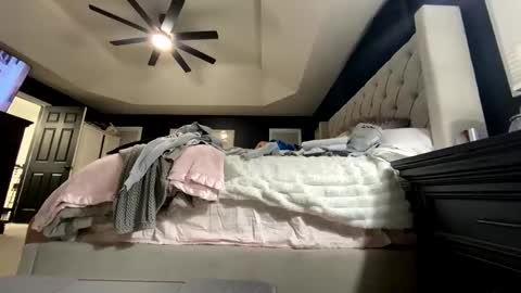 Swapman47 online show from November 2, 7:55 am