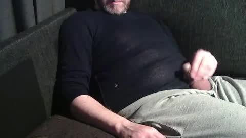 Snapshot of swartarn chatting on December 4, 9:13 pm ArnSwart online show from December 4, 9:13 pm