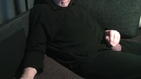 Snapshot of swartarn chatting on December 26, 4:53 am ArnSwart online show from December 26, 4:53 am