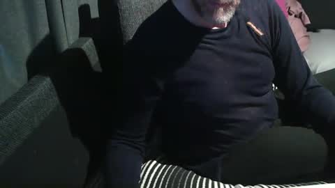 Snapshot of swartarn chatting on September 19, 7:14 pm ArnSwart online show from September 19, 7:14 pm