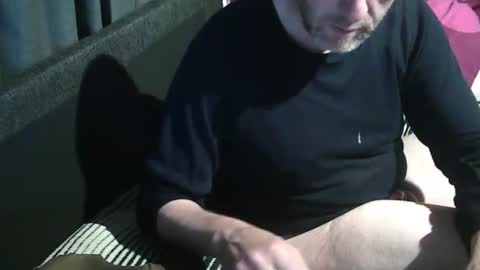 Snapshot of swartarn chatting on October 5, 12:53 am ArnSwart online show from October 5, 12:53 am