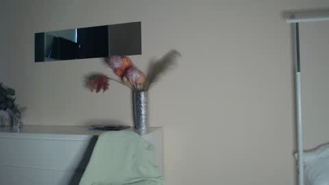 Snapshot of sweat_mia chatting on September 19, 3:02 pm sweat_mia online show from September 19, 3:02 pm