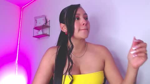 Amy  IG sweeet amy0 online show from December 22, 8:17 pm