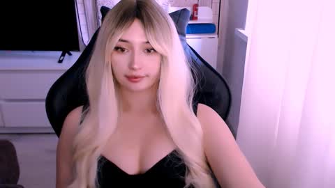 Kate online show from October 17, 3:10 am