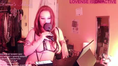 Snapshot of sweeettcherryy chatting on April 24, 5:10 am Cherry B online show from April 24, 5:10 am