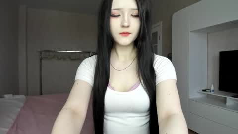 sweeety_peach online show from March 10, 9:03 am