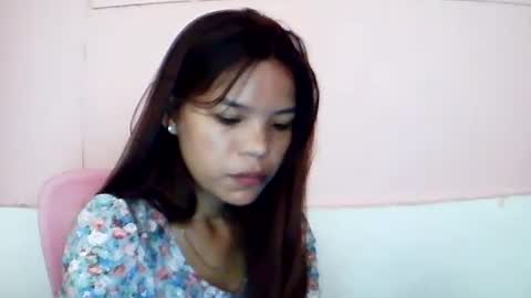 Snapshot of sweet01pinay chatting on June 30, 6:03 am sweet01pinay online show from June 30, 6:03 am