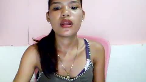 Snapshot of sweet01pinay chatting on July 20, 12:29 pm sweet01pinay online show from July 20, 12:29 pm