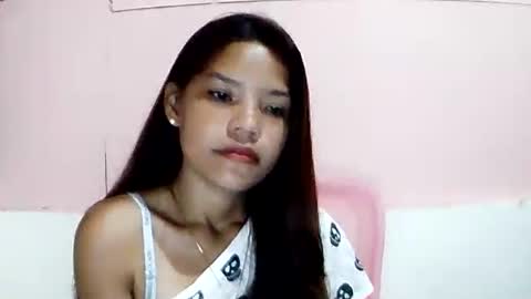 Snapshot of sweet01pinay chatting on July 23, 3:21 pm sweet01pinay online show from July 23, 3:21 pm