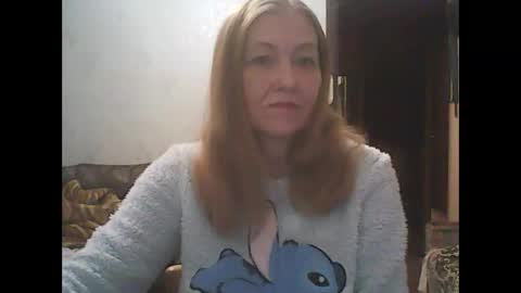 sweet4blonde609 online show from January 13, 5:13 am