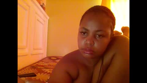 sweet52537 online show from October 19, 7:20 am