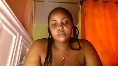 Snapshot of sweet52537 chatting on January 8, 3:25 pm sweet52537 online show from January 8, 3:25 pm