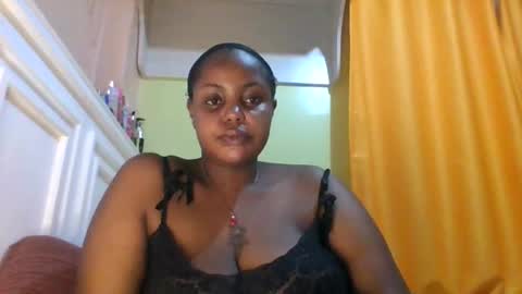 Snapshot of sweet52537 chatting on January 13, 6:46 pm sweet52537 online show from January 13, 6:46 pm