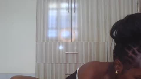 sweet69temptress online show from April 8, 10:26 am