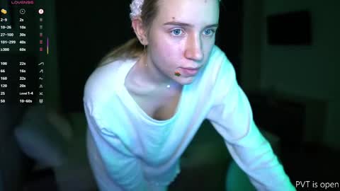 Michelle online show from October 31, 10:33 pm