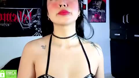 Snapshot of sweet__natashaa chatting on June 20, 10:12 pm Natasha independent modelo online show from June 20, 10:12 pm