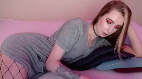 Alice online show from April 17, 6:22 pm