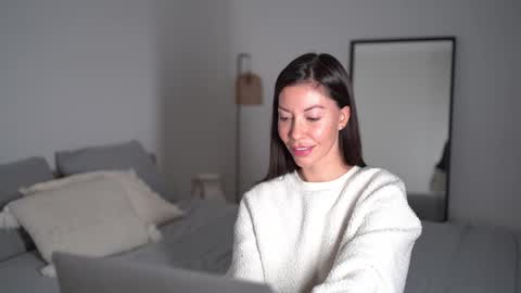 Snapshot of sweet_and_honest chatting on November 30, 8:57 pm Dorothea online show from November 30, 8:57 pm