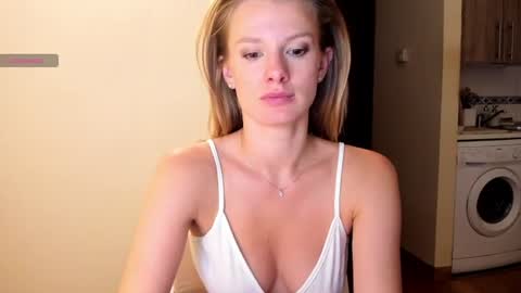 Snapshot of sweet_angel_a chatting on July 7, 8:24 pm Ann - your sweet girl online show from July 7, 8:24 pm