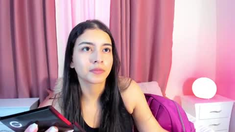 Aura  online show from April 9, 7:30 pm