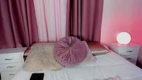 Aura  online show from April 12, 8:25 pm