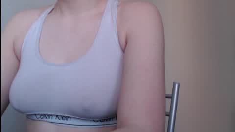 Snapshot of sweet_baby_kate chatting on February 20, 6:39 am Kate and Erica online show from February 20, 6:39 am