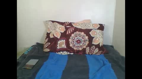 bella online show from March 25, 2:39 am