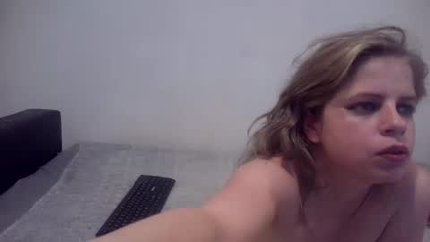 Sweet bluegirl online show from January 4, 11:17 pm