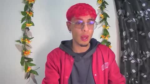 sweet_boy2224 online show from November 25, 3:50 am