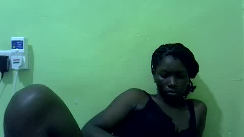 sweet_cherie1 online show from May 20, 5:41 pm