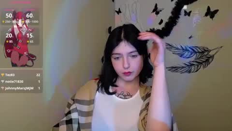 Snapshot of sweet_cherryg chatting on February 6, 4:47 pm Ivy online show from February 6, 4:47 pm