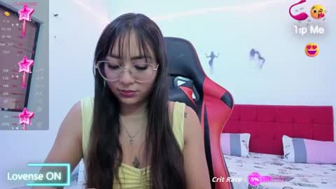 sweet_coral_ online show from August 6, 8:38 am