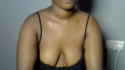 sweet_ebony001 online show from March 26, 12:22 pm