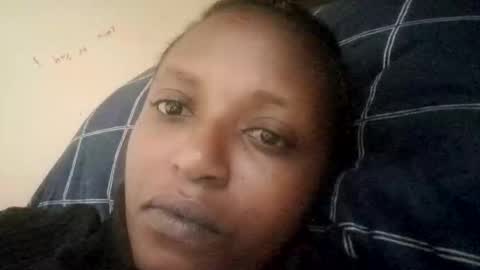 sweet_ebony001 online show from April 12, 12:32 pm