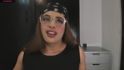 Snapshot of sweet_eliizabeth chatting on September 24, 12:52 pm sweet_eliizabeth online show from September 24, 12:52 pm