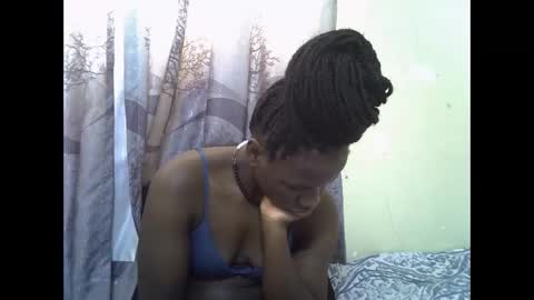 Snapshot of sweet_elisa001 chatting on May 16, 6:32 am Edah online show from May 16, 6:32 am