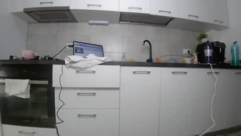 Snapshot of sweet_ella chatting on March 12, 7:13 am online show from March 12, 7:13 am