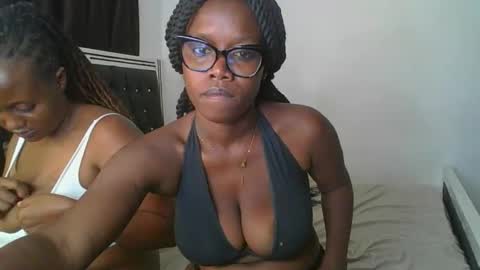 sweet_ella6 online show from April 4, 2:14 pm