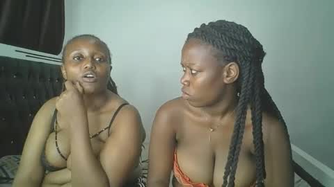 sweet_ella6 online show from April 6, 2:31 am