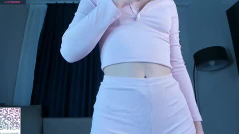 Julia online show from March 9, 2:21 pm