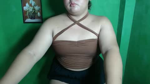 Snapshot of sweet_frex123 chatting on November 7, 7:52 am sweet_frex123 online show from November 7, 7:52 am