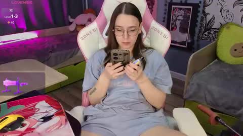 Alice online show from November 16, 3:23 am