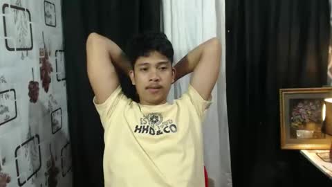 Snapshot of sweet_guyxx chatting on October 28, 2:31 pm sweet_guyxx online show from October 28, 2:31 pm