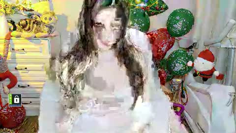 Snapshot of sweet_jam_ chatting on January 12, 3:46 pm My name is LAN LAN and the cats name is keiko online show from January 12, 3:46 pm