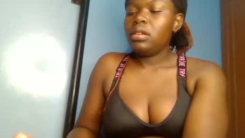 Snapshot of sweet_jamiie chatting on November 17, 9:31 pm jay online show from November 17, 9:31 pm