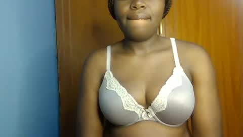 Snapshot of sweet_jamiie chatting on November 26, 6:58 am jay online show from November 26, 6:58 am