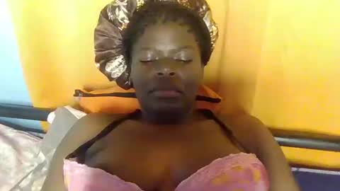 Snapshot of sweet_jamiie chatting on December 2, 12:10 pm jay online show from December 2, 12:10 pm