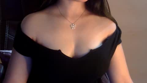 sweet_kanchi online show from April 12, 4:45 pm