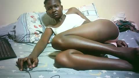 Snapshot of sweet_katrina2 chatting on March 11, 9:56 am millarn online show from March 11, 9:56 am